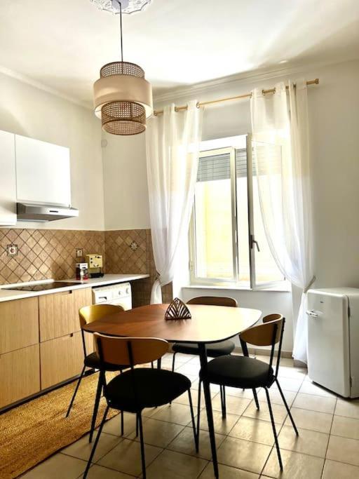 Scio Guesthouse-Centro Storico Наполи Екстериор снимка